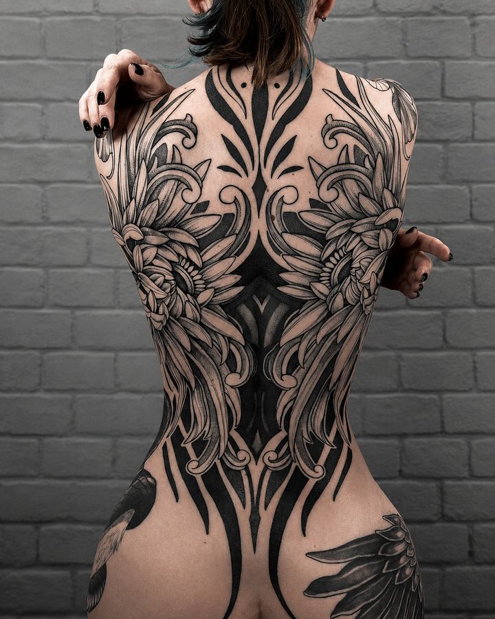 Blackwork tattoo by Vitalii Ershov